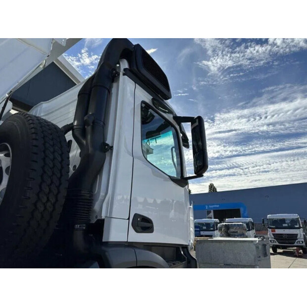 2025 Mercedes-Benz Arocs 4140-44404706