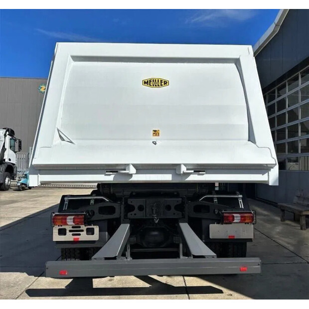 2025 Mercedes-Benz Arocs 4140-44404720