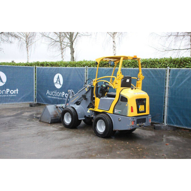 2021 Eurotrac W11-ME-44405286