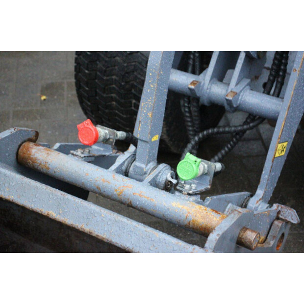 2021 Eurotrac W11-ME-44405294