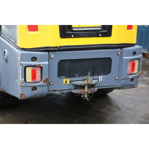 2021 Eurotrac W11-ME-44405302