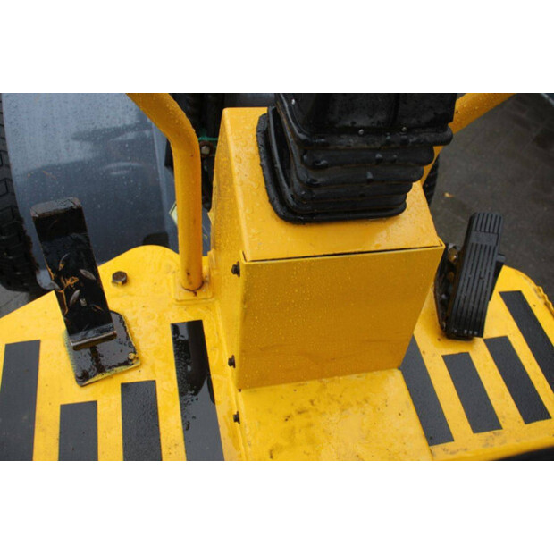 2021 Eurotrac W11-ME-44405313