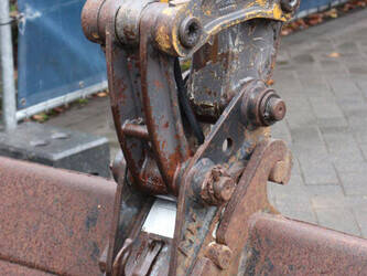 2004-volvo-283-44405465