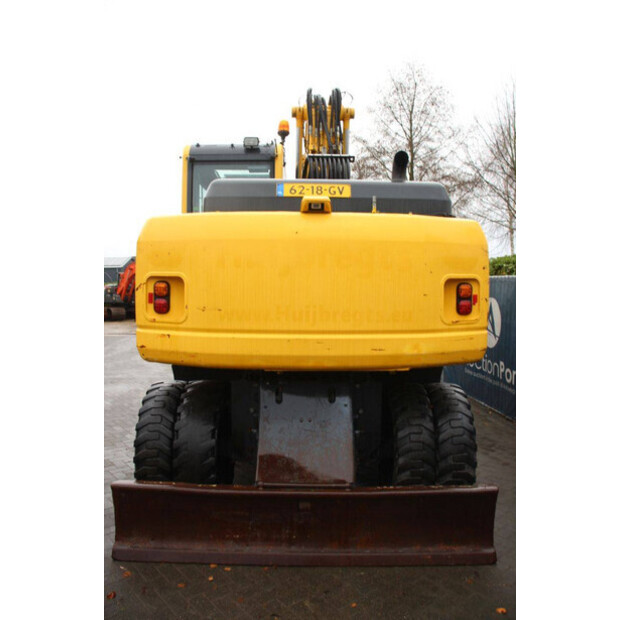 2015 كوماتسو PW160-8-44405503