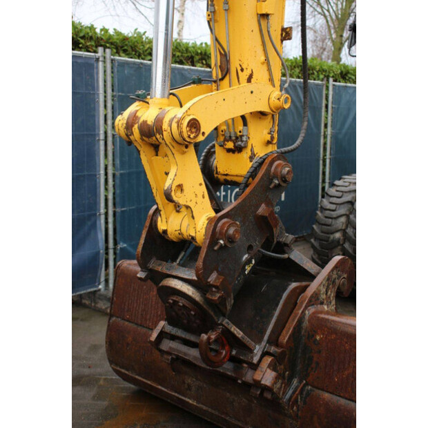 2015 كوماتسو PW160-8-44405515