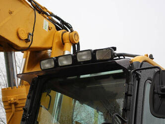 2015-komatsu-pw160-8-1396330-44405516