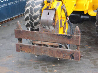 2022-jcb-tm220-44405561