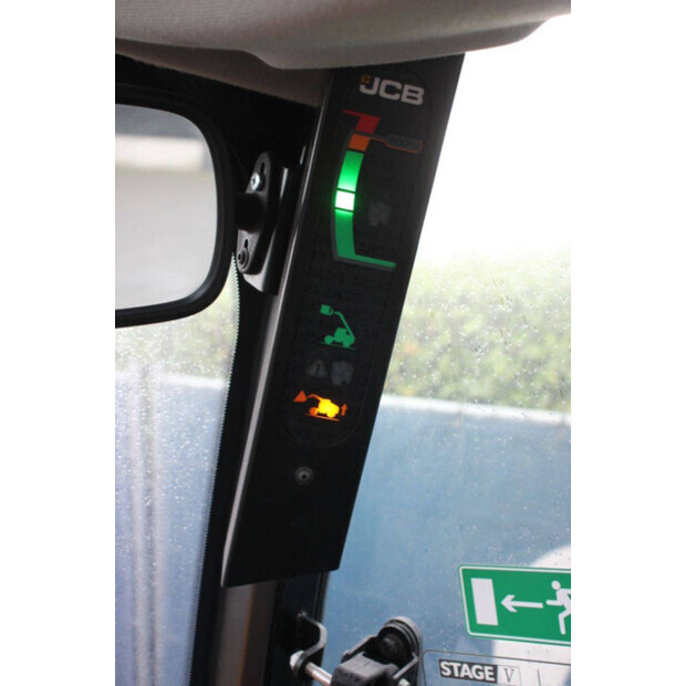 2022 جيه سي بي TM220-44405582