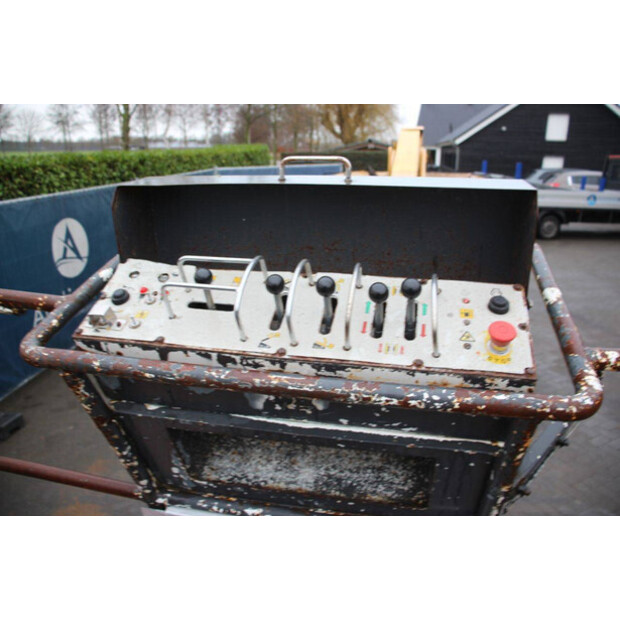 2001 Aichi RZ150-44405666