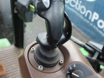 2005-john-deere-3800-44405802