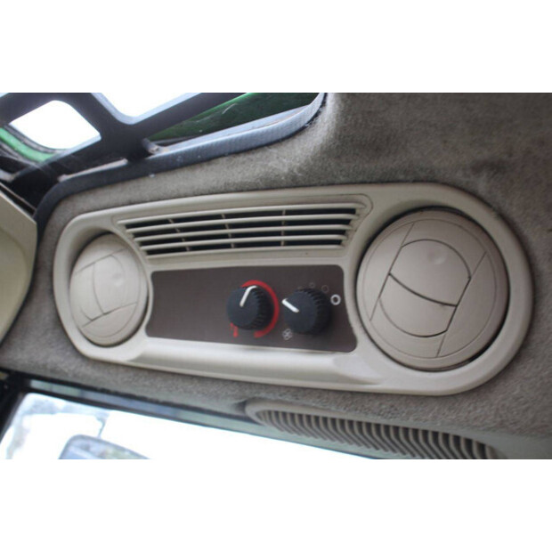 2005 جون دير 3800-44405810