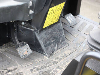 2022-gehl-al550-44406068