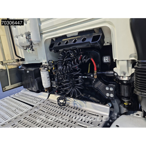 2021 داف XF 480-44406376