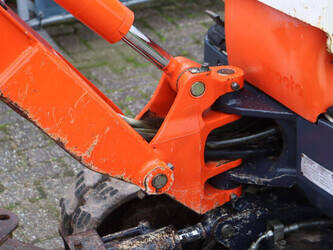 2010-kubota-k008-3-1396359-44406542