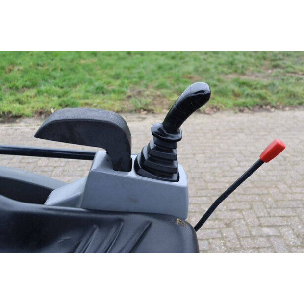 2016 كوبوتا KX015-4-44406801