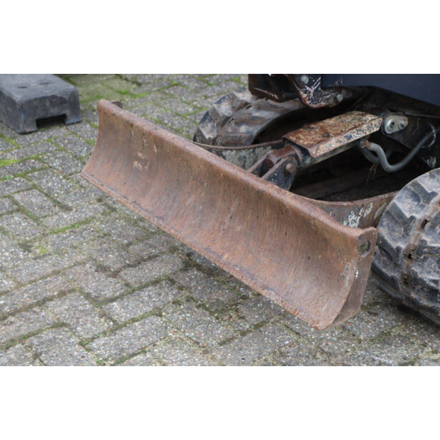 2016 YANMAR SV16-44406859