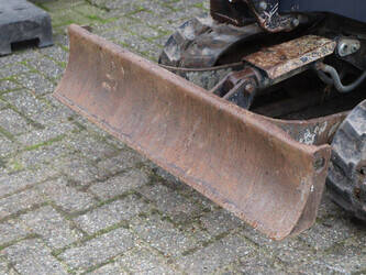 2016-yanmar-sv16-1396367-44406859