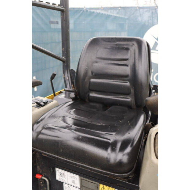 2016 YANMAR SV16-44406875