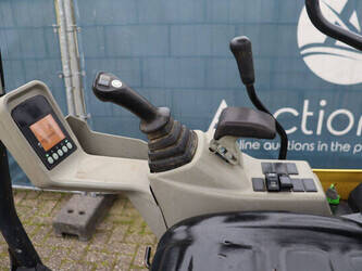 2016-yanmar-sv16-1396367-44406879