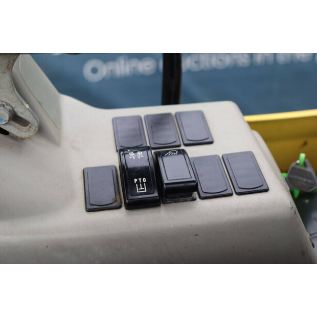 2016 YANMAR SV16-44406885