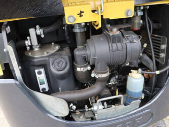 2016-yanmar-sv16-1396367-44406897