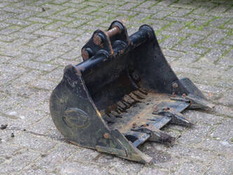 2016-yanmar-sv16-1396367-44406917