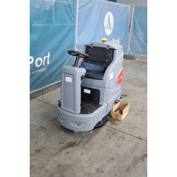 2024 X-tra C70S-44407026