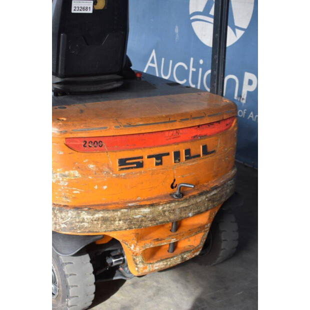 2000 Still R20-16-44407416