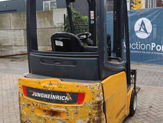 2011-jungheinrich-efg216k-1396388-44407524