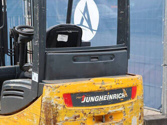 2011-jungheinrich-efg216k-1396388-44407534