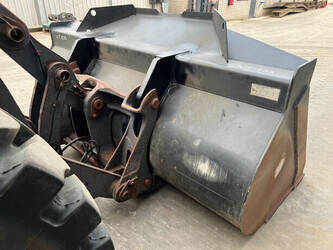 2015-volvo-l90h-1396431-44409010