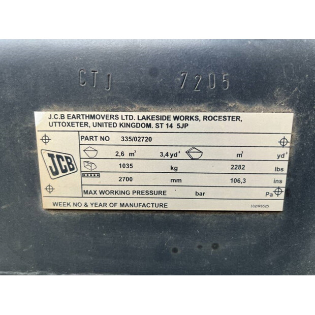 2015 فولفو L90H-44409011