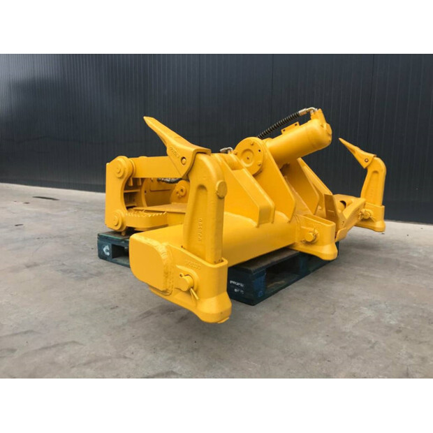 2025 كوماتسو D51-44410167