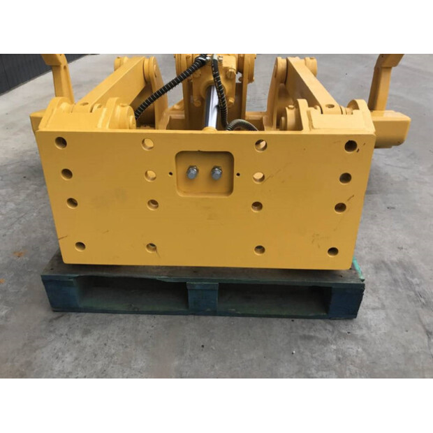 2025 كوماتسو D53-44410181