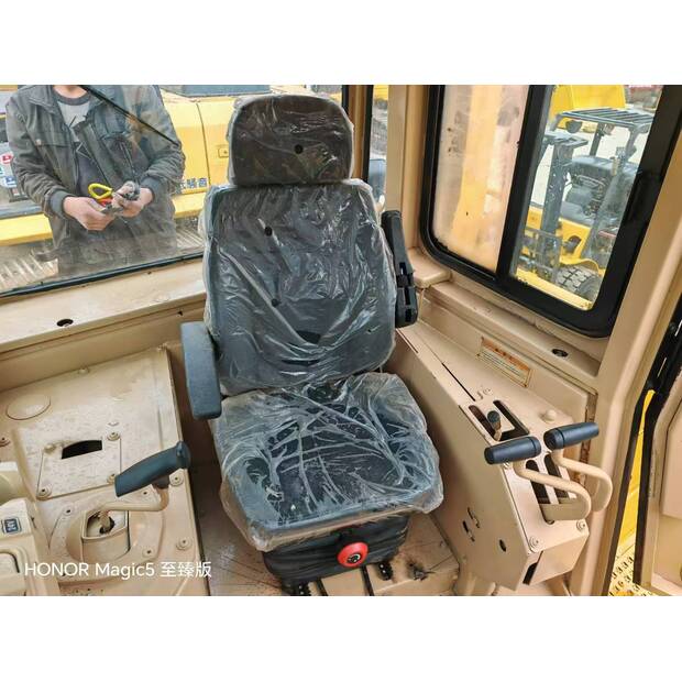 2018 Caterpillar D6R-44410429