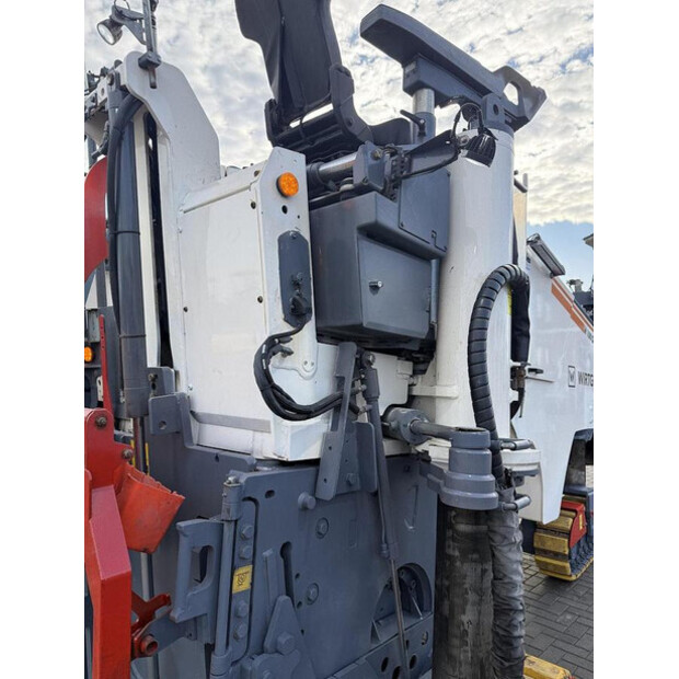 2018 فيرتجين W100CFI-44410509