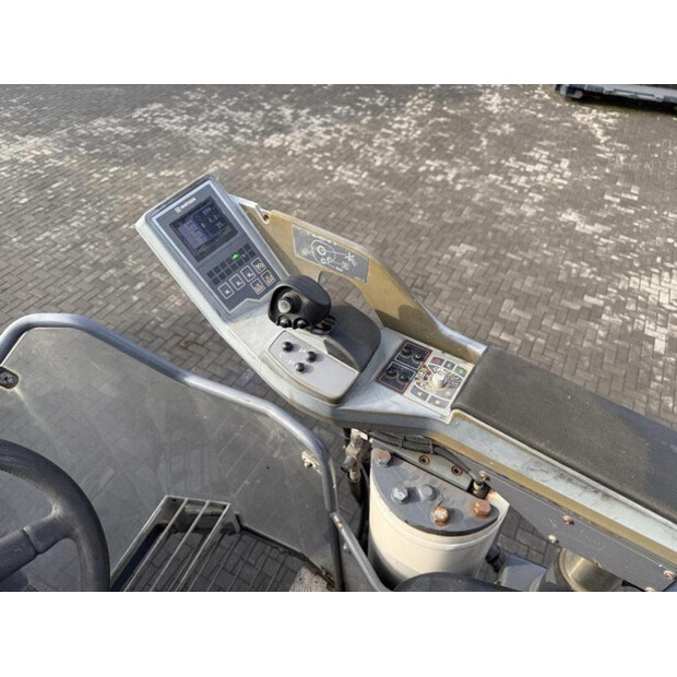 2018 فيرتجين W100CFI-44410539