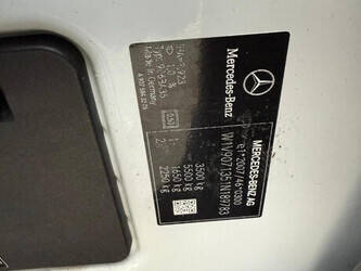 2022-mercedes-benz-sprinter-1396603-44410779