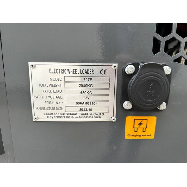 2023 شميت 707E-44411111