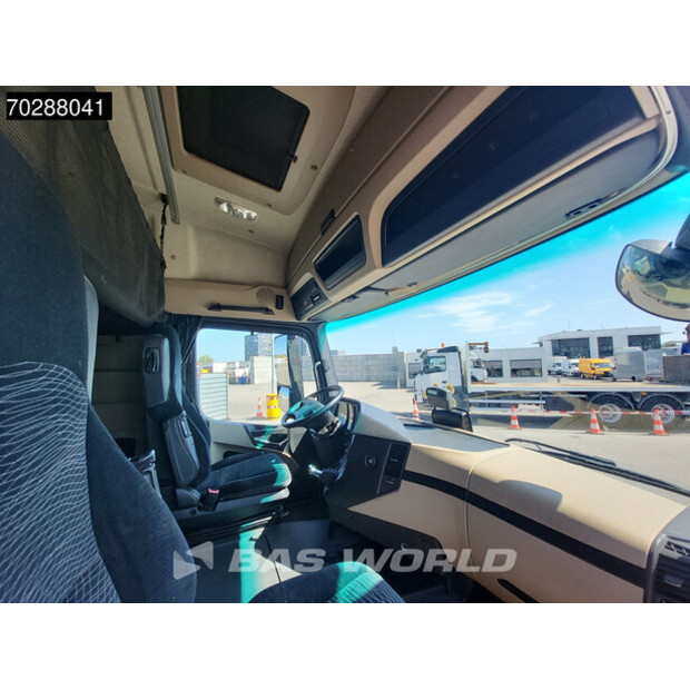 2018 Mercedes-Benz Actros 1842-44411157