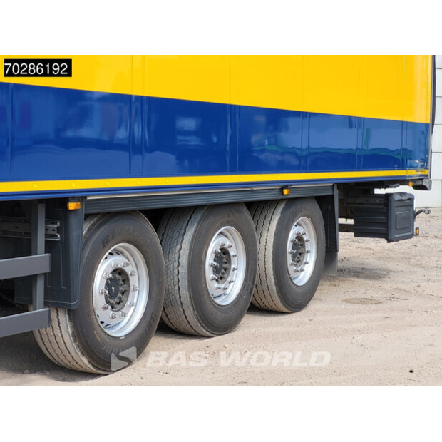 2018 Schmitz Cargobull SCB*S3B-44411821