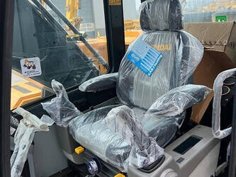 2025-hyundai-r210-1396624-44412448