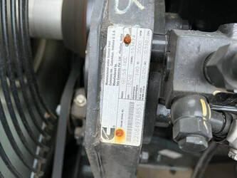 2025-hyundai-r210-1396624-44412458