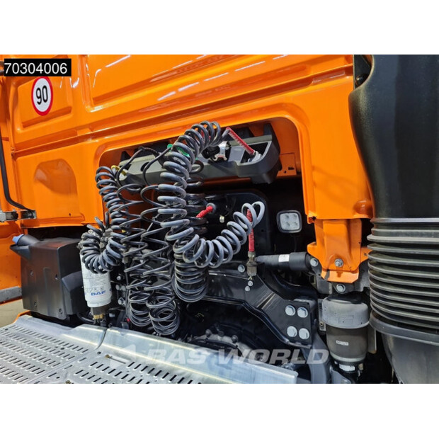 2021 داف XF 480-44412884