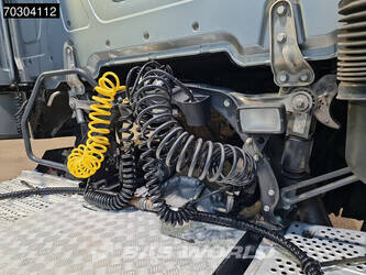 2019-mercedes-benz-actros-1945-1396650-44413270