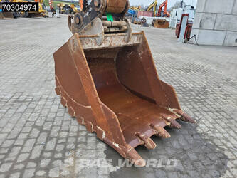 2015-hitachi-zx210lc-5b-1396651-44413314