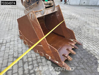 2015-hitachi-zx210lc-5b-1396651-44413315