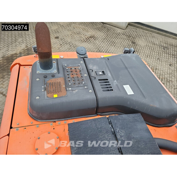 2015 هيتاشى ZX210LC-5B-44413323