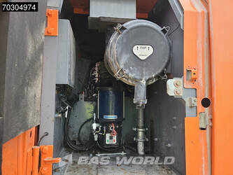 2015-hitachi-zx210lc-5b-1396651-44413330