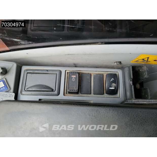 2015 هيتاشى ZX210LC-5B-44413348